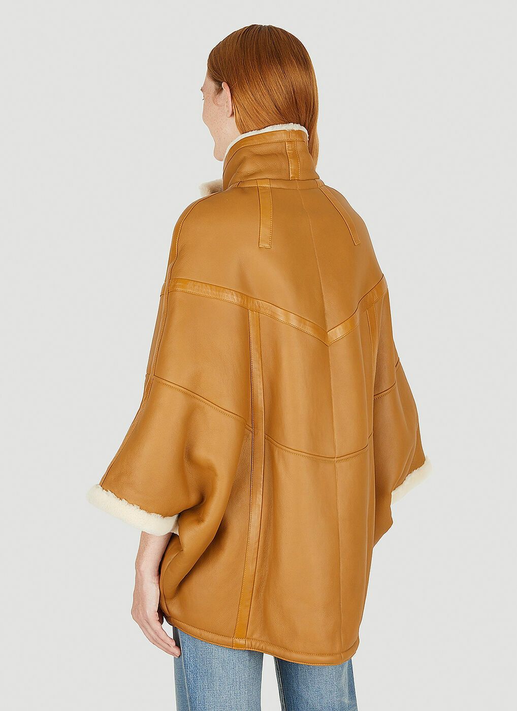Saint Laurent Paris o1tp1o0125 Cape Jacket In Shearling in Beige Size XS / US 0-2 / IT 36-38 - 4 Thumbnail
