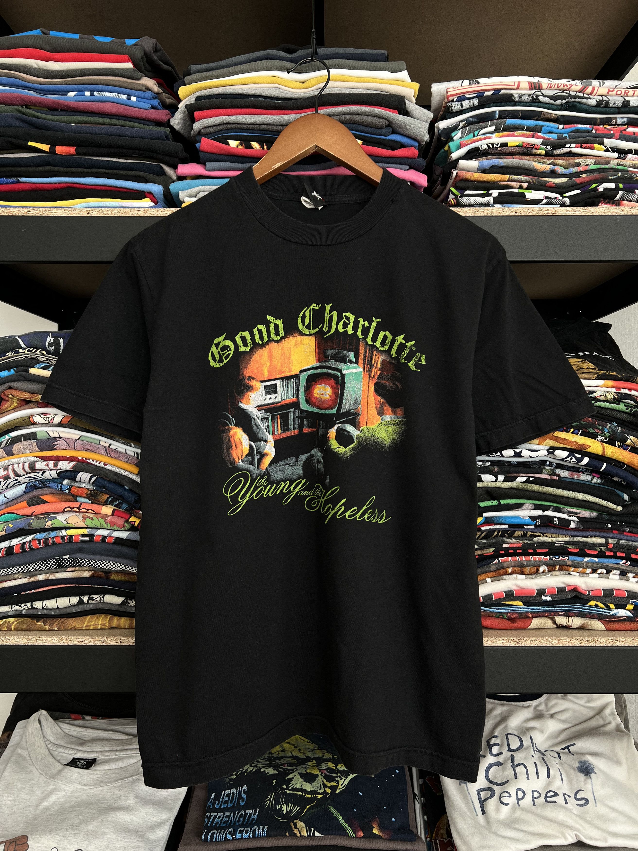 Band Tees Vintage 00s Good Charlotte The Young & The Hopeless Tee Size US M / EU 48-50 / 2 - 1 Thumbnail