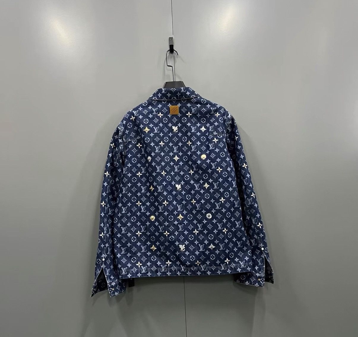 Louis Vuitton Louis Vuitton Monogram Embroidered Denim Jacket J41 Size US M / EU 48-50 / 2 - 2 Thumbnail
