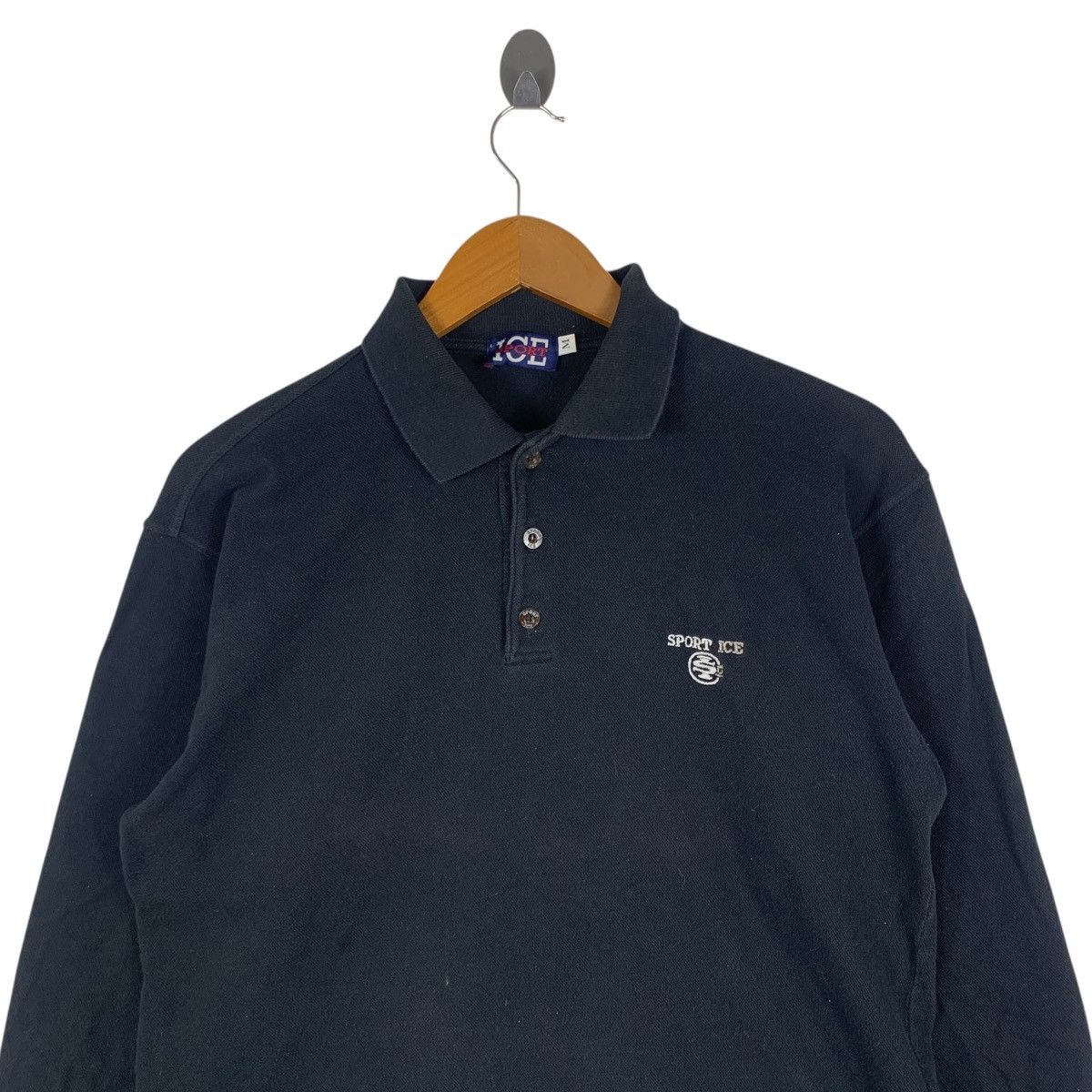 Vintage Vintage ICEBERG SPORTS ICE Embroidered Logo Collar TShirt Size US M / EU 48-50 / 2 - 2 Thumbnail