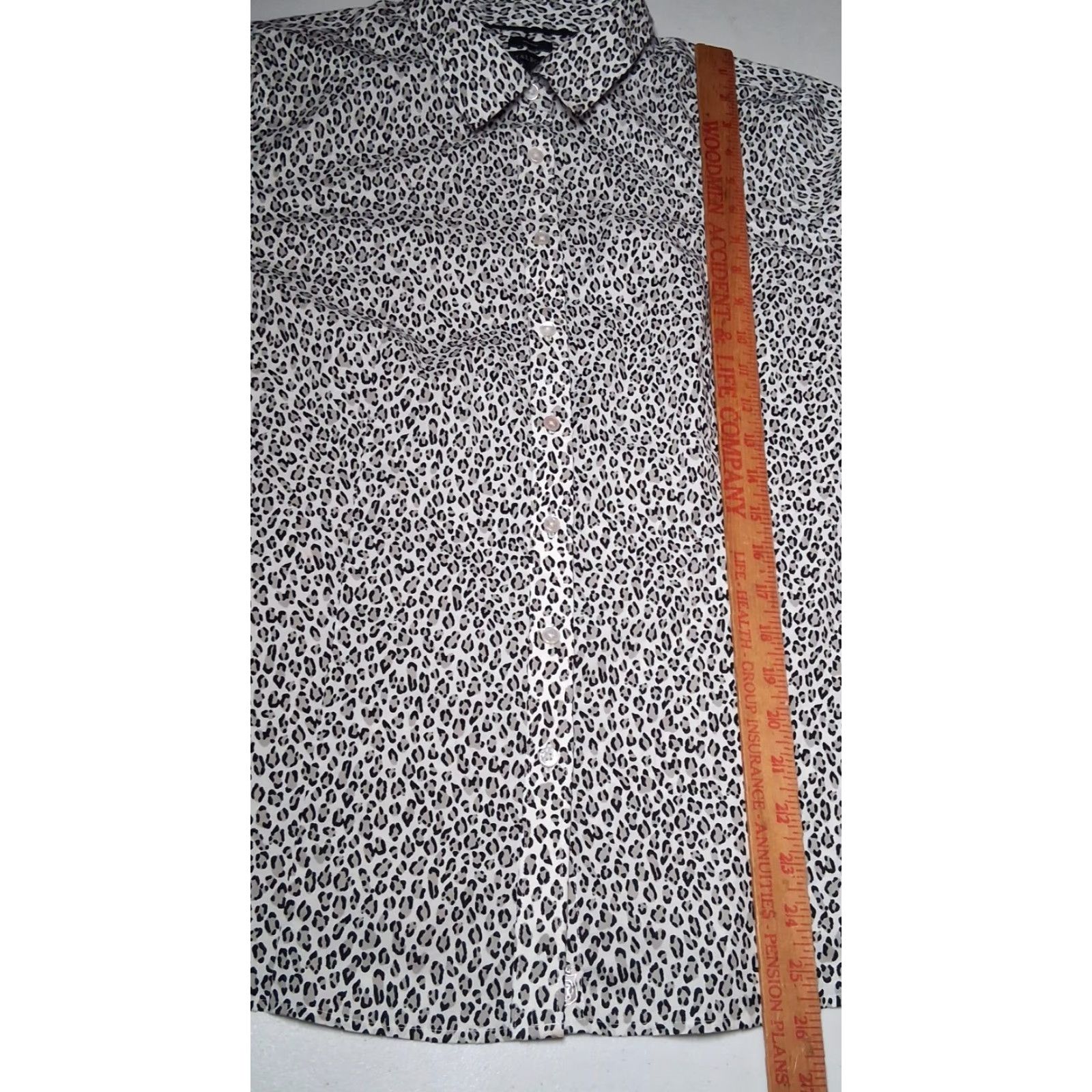 Talbots Talbots Blouse Women 14 Gray Black Leopard Print Long Sleeve Button Size XL / US 12-14 / IT 48-50 - 6 Thumbnail