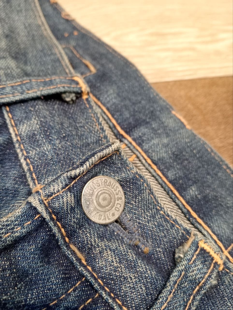 Levi's Vintage Clothing LEVI'S VINTAGE 501 CAPITAL E SELVEDGE JEANS Size US 31 - 8 Thumbnail