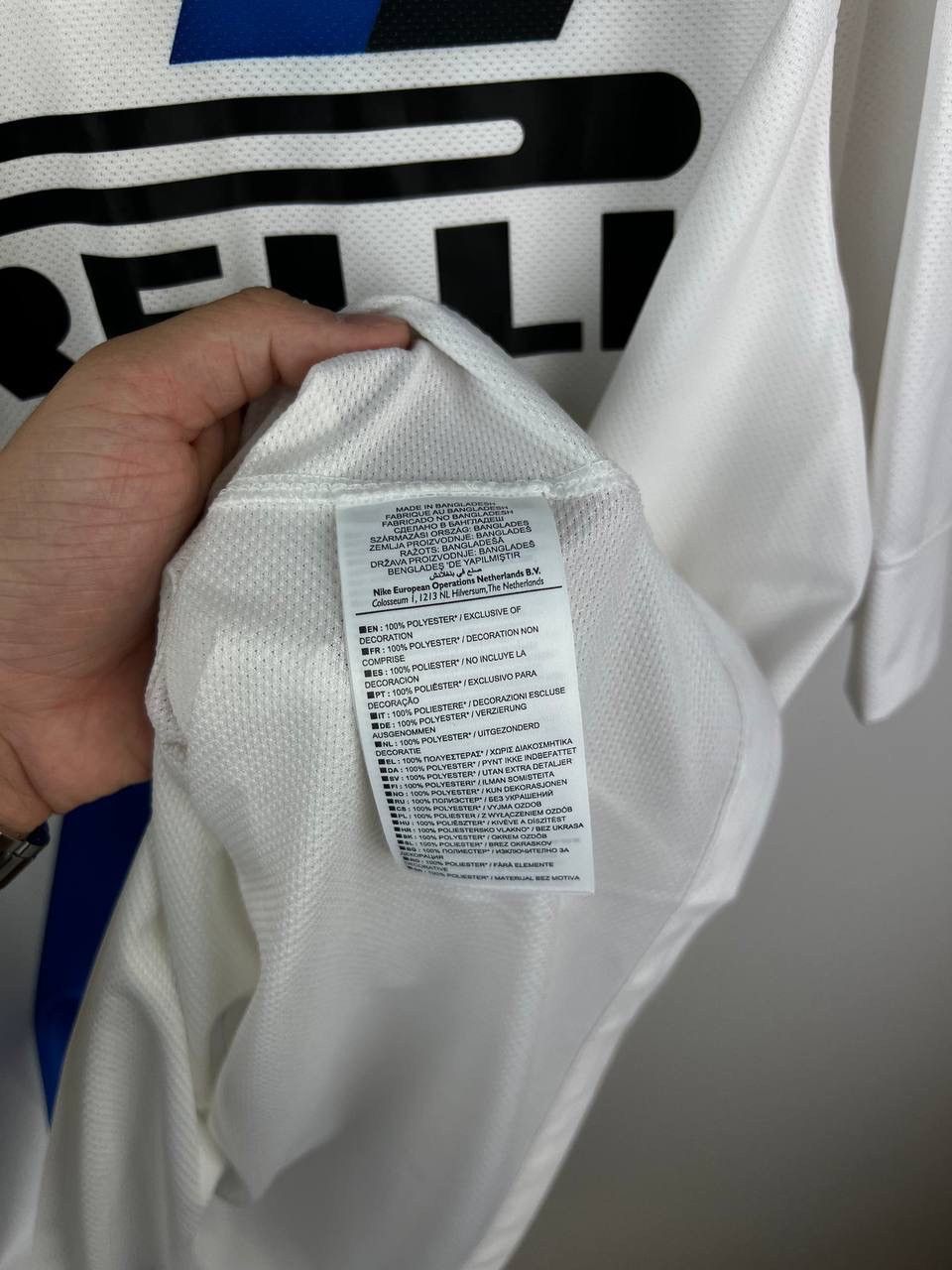 Other Inter Nike Pirelli jersey t-shirts size XL Size US XL / EU 56 / 4 - 3 Thumbnail