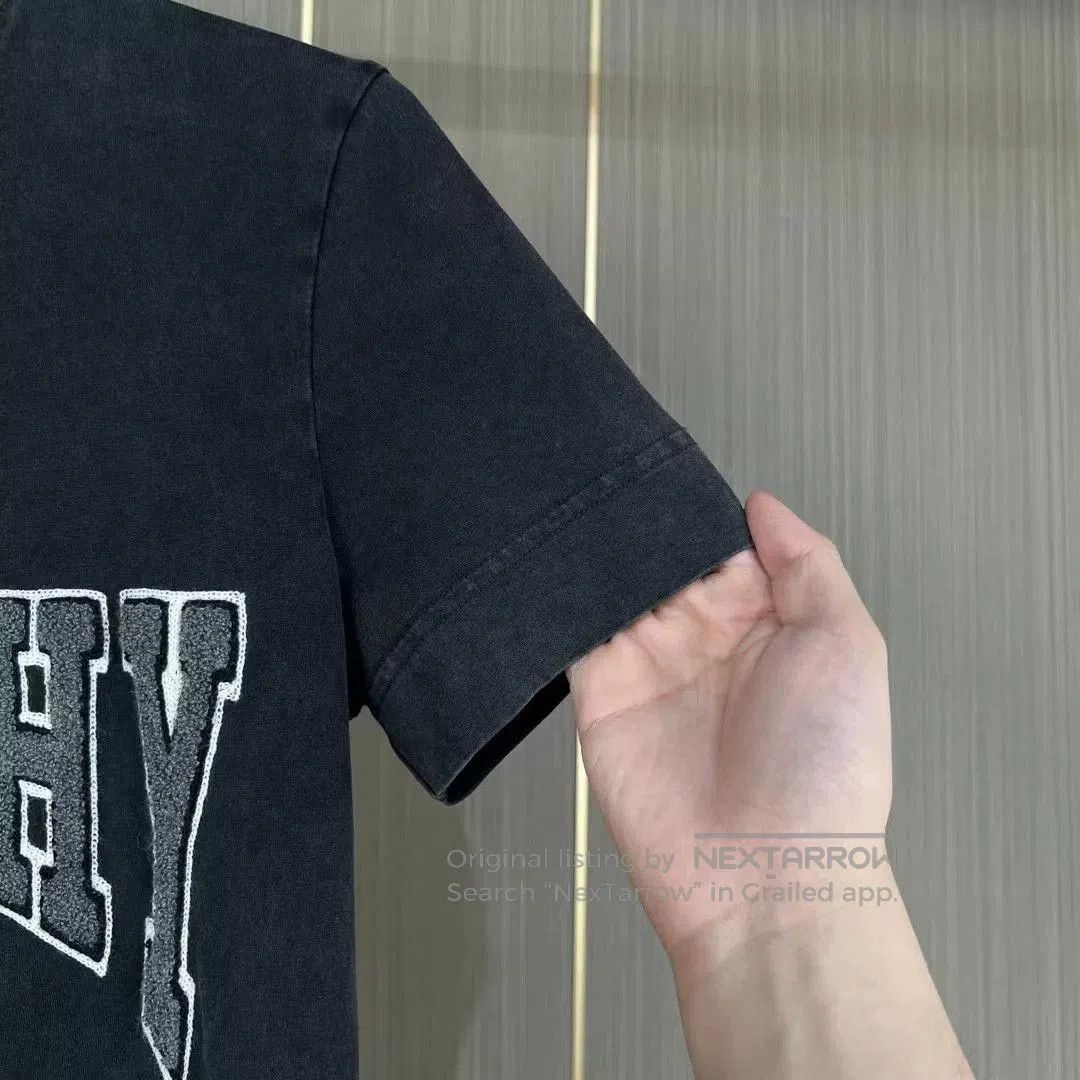 Givenchy Givenchy Short Sleeve Logo T. Size US XS / EU 42 / 0 - 4 Thumbnail