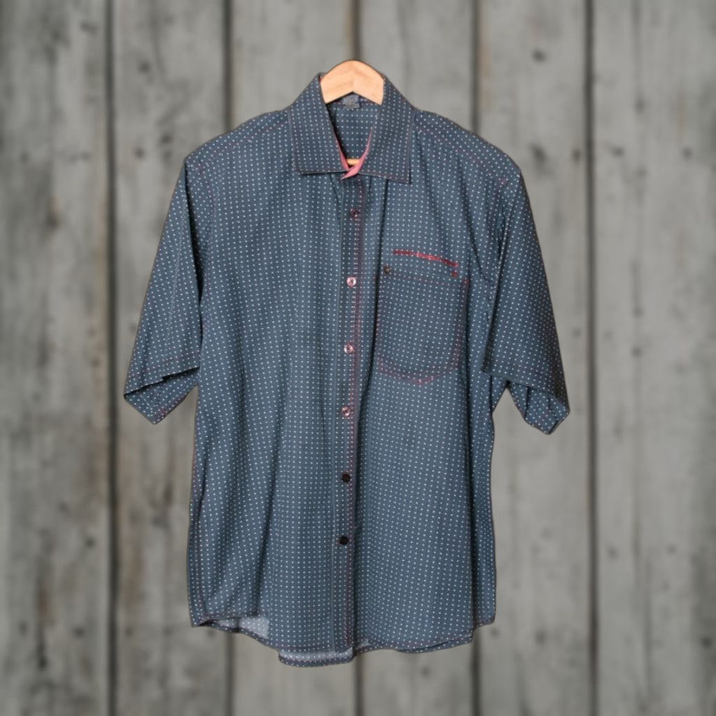 Vintage VINTAGE Le Jean De Marithe Francois Girbaud Blue Polka Dot Short Sleeve Shirt XXL Men Button-Up Size US XXL / EU 58 / 5 - 1 Thumbnail