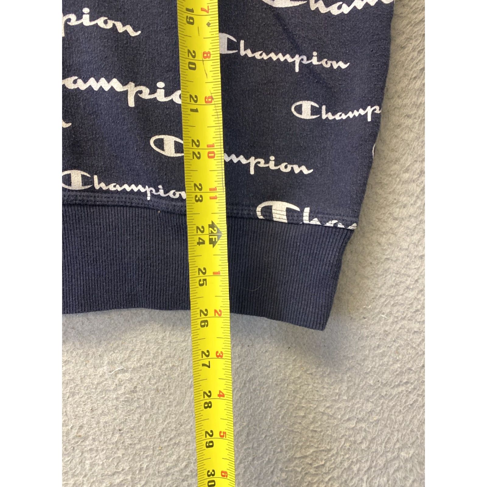 Champion CHAMPION Sweatshirt Men’s Crewneck Pullover Size S Navy Logo 90s Style Size US S / EU 44-46 / 1 - 4 Thumbnail