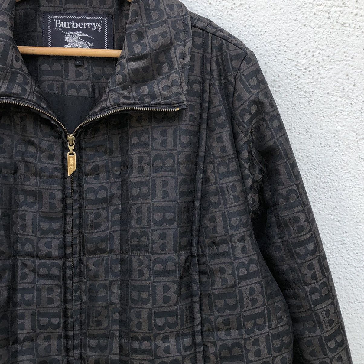 Burberry Vintage Burberry's All-Over Patterned Padded Jacket Size XL / US 12-14 / IT 48-50 - 3 Thumbnail