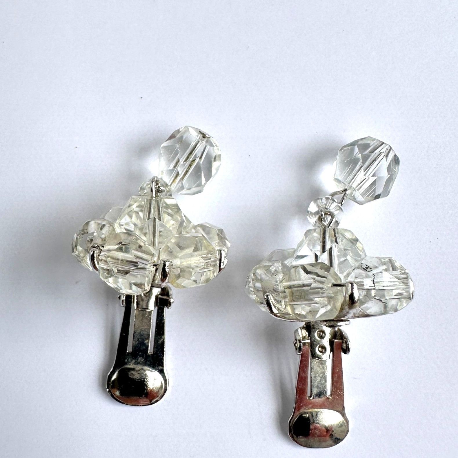 Vintage Vintage Kramer Clip On Earrings, 1950s Crystal Bead Cluster Size ONE SIZE - 12 Thumbnail