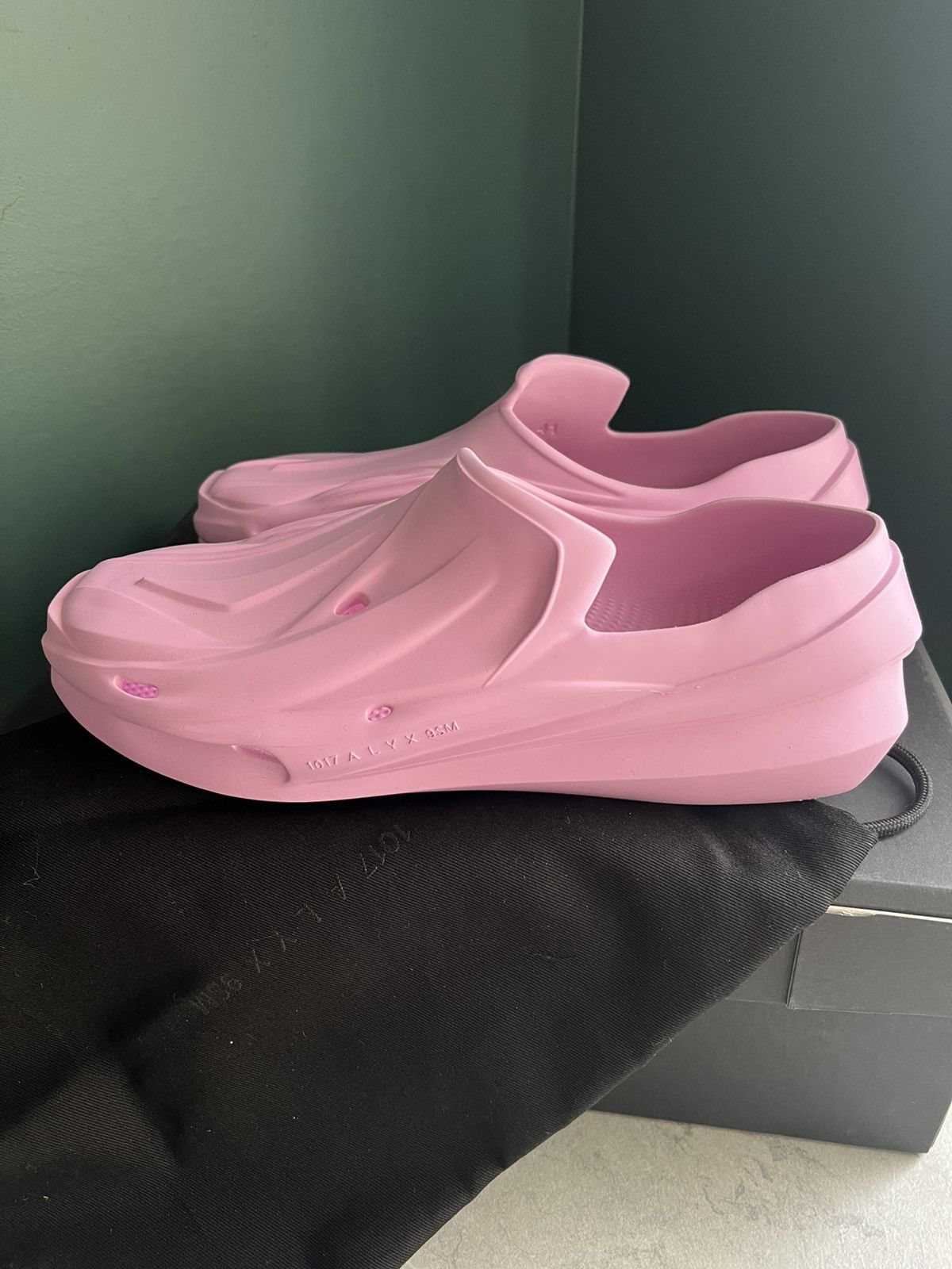 1017 ALYX 9SM 1017 Alyx 9sm Mono Slip On Size US 8 / EU 41 - 1 Thumbnail
