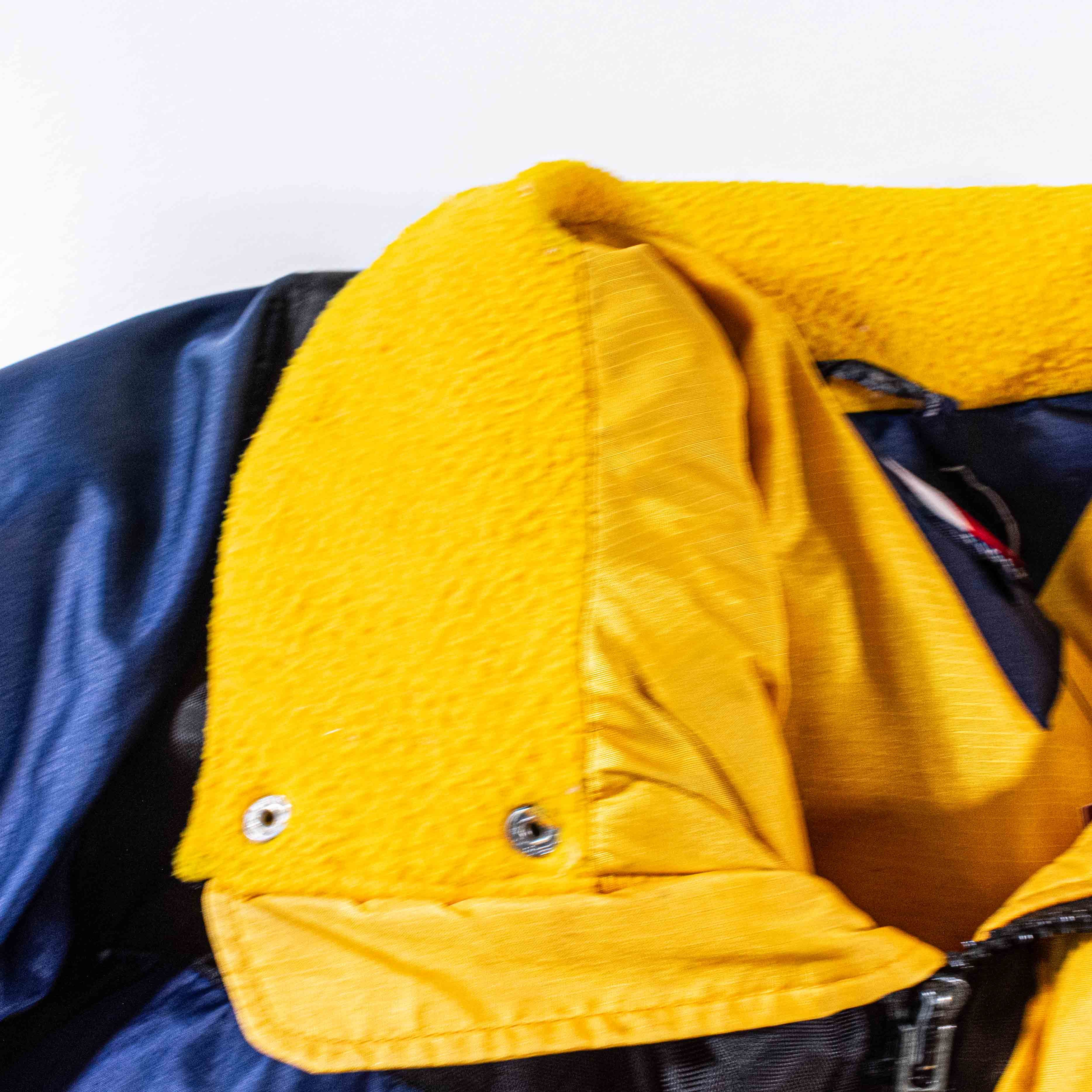 Tommy Hilfiger Tommy Hilfiger Outdoors Expedition Down Jacket 90s Puffer Size US L / EU 52-54 / 3 - 12 Thumbnail