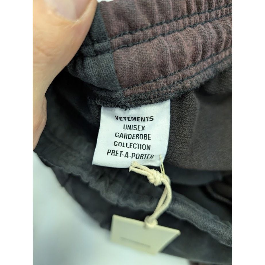 Vetements o1rshd1 Sweatpants & Joggers in Black/Burgundy Size US 32 / EU 48 - 21 Thumbnail
