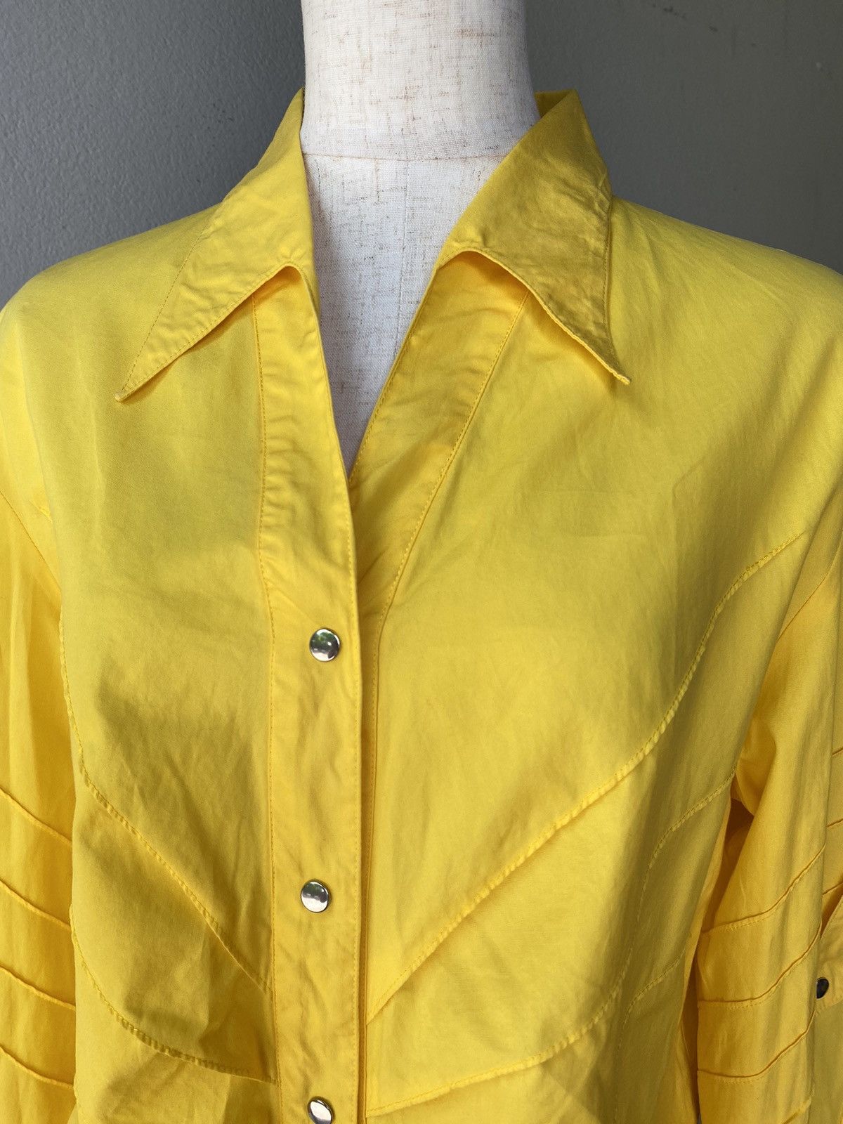 Mugler MUGLER Bright Yellow Long-Sleeve Snap-Button Collar Shirt Size M / US 6-8 / IT 42-44 - 19 Thumbnail