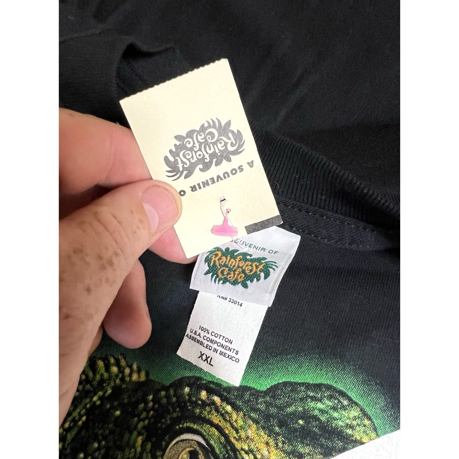 Vintage VINTAGE Rainforest Cafe T-Shirt 2XL Unisex Adults Black 90s Animals Parrot Graphic Tee MGM Grand NOS Size US XXL / EU 58 / 5 - 5 Thumbnail