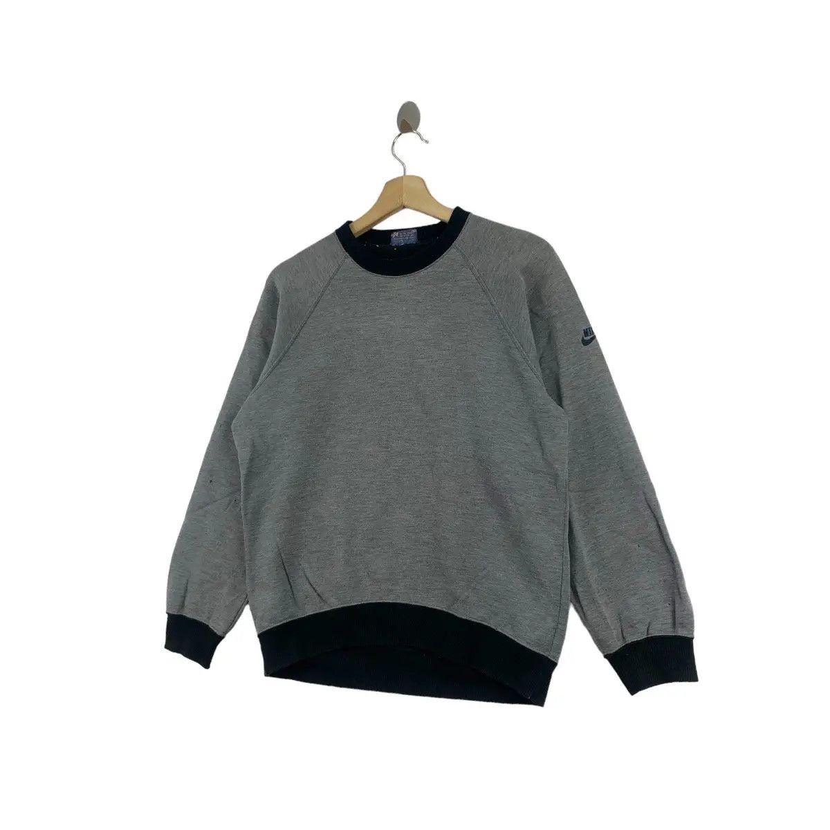 Nike Vintage 90’ NIKE SPORTSWEAR Swoosh Made In Japan Sweatshirt Size US M / EU 48-50 / 2 - 3 Thumbnail