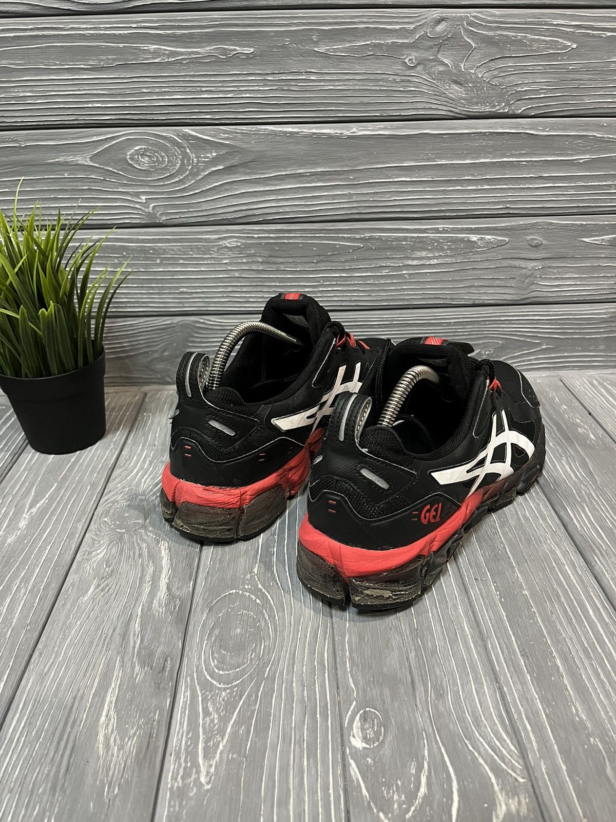 Asics Men's original sneakers ASICS Gel 😻 Size US 10.5 / EU 43-44 - 5 Thumbnail