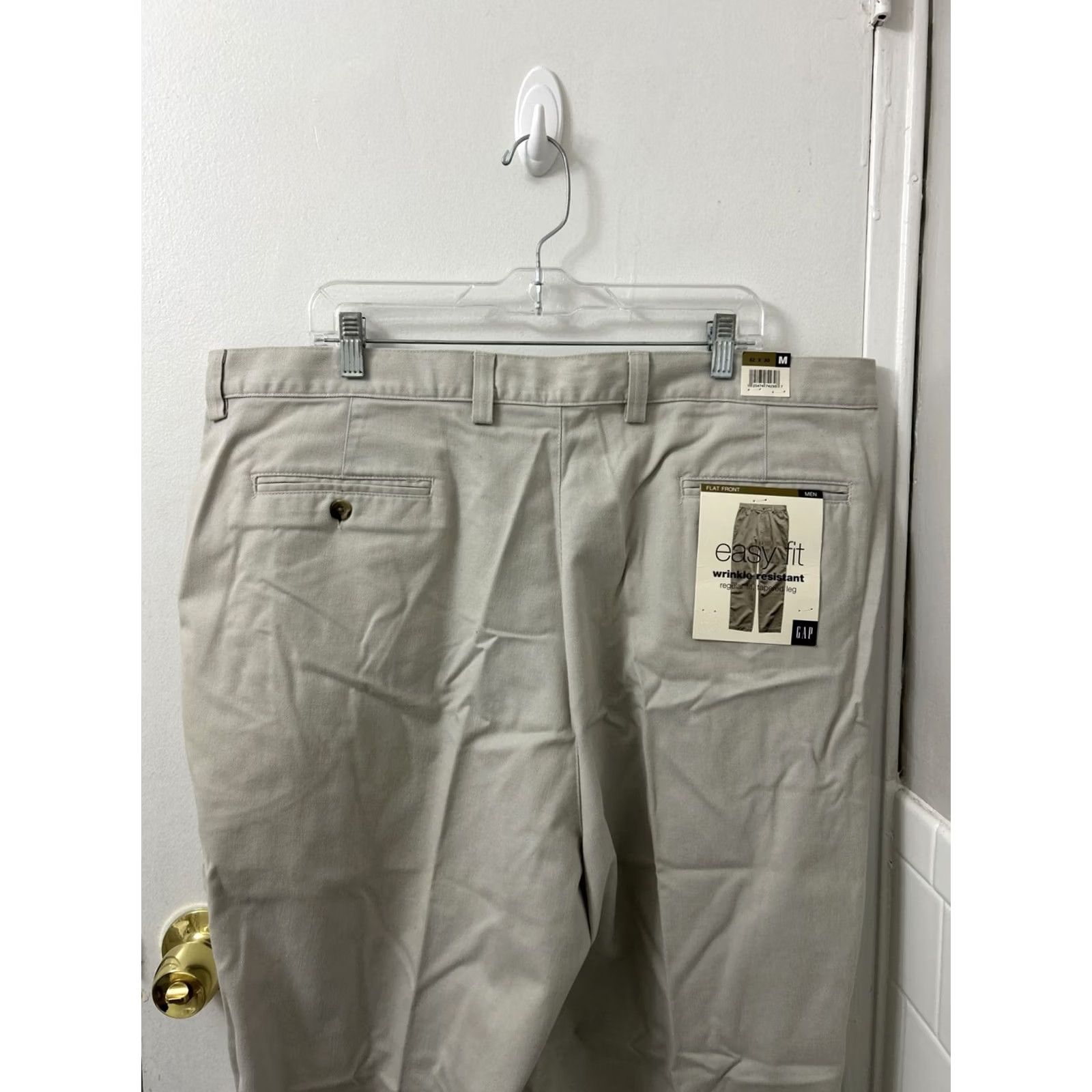 Gap Gap Mens Chino Pants 42x30 Beige Regular Slimming Flat Front Button Zip 98% Cotton 2% Spandex Straight Leg NWT Size US 42 / EU 58 - 7 Thumbnail