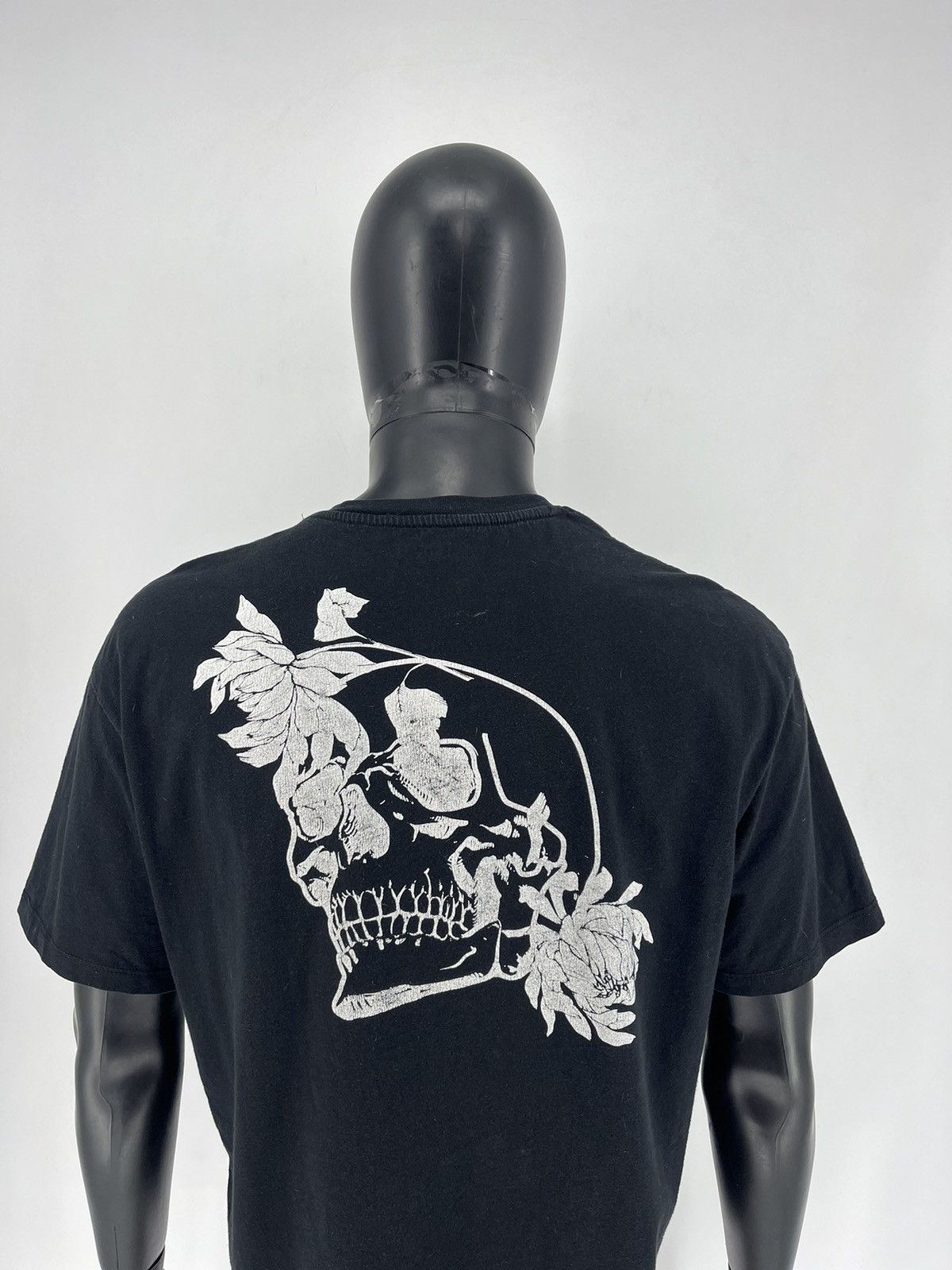Band Tees Skulls Vintage Y2K Rock Metal Size XL Black Reverse Logo Size US M / EU 48-50 / 2 - 1 Thumbnail