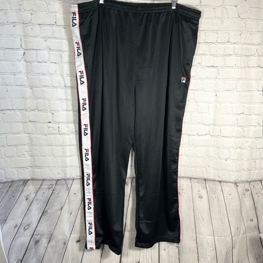 Fila VINTAGE Fila Track Pants Men’s 4XL Black Tapered Logo on Sides Polyester Track Pants Mens 4XL Black 90s Activewear Size US 39 - 4 Thumbnail