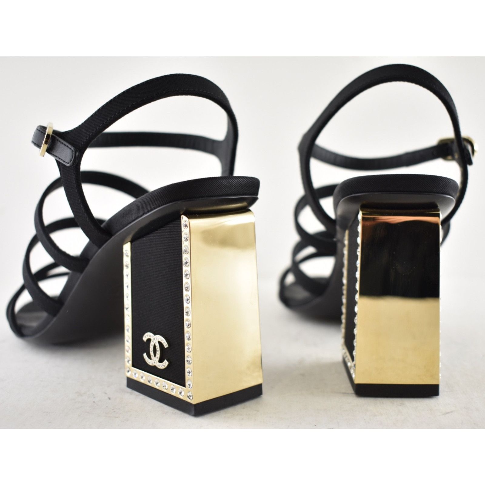 Chanel Chanel Crystal CC Logo Block Heel Sandals 37.5 Size US 7.5 / IT 37.5 - 16 Thumbnail