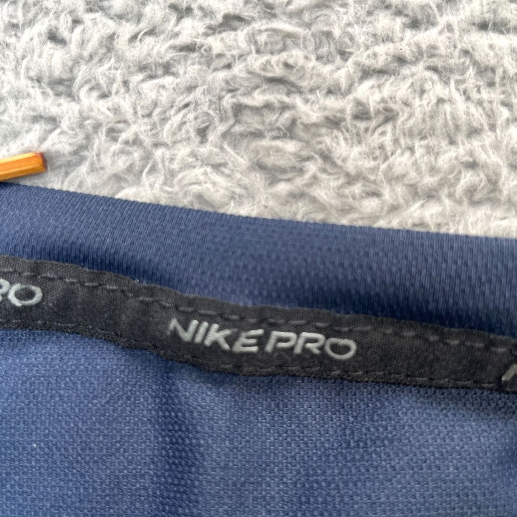 Nike Nike Shirt Mens Large Blue Pro Dri Fit Uv Miler Swoosh Logo Side Slit Running Size US L / EU 52-54 / 3 - 6 Thumbnail