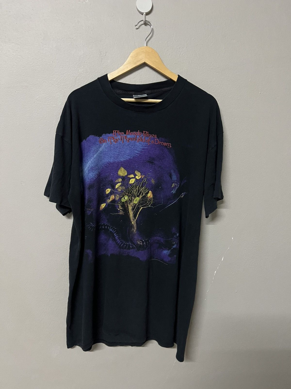 Band Tees Vintage the moody blues on the threshold of a dream 1993 Size US XXL / EU 58 / 5 - 1 Thumbnail