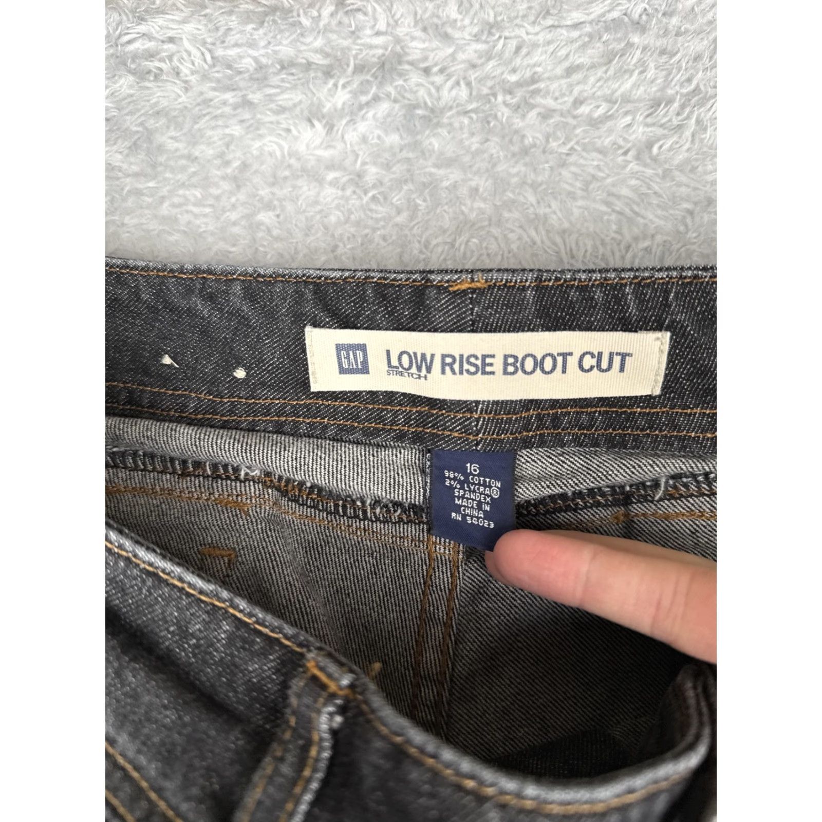 Gap GAP Jeans Womens 16 Dark Wash Low Rise Boot Cut Stretch Denim Double Button Zip Fly Pockets 5-Pocket Design Womens Size 38" / US 16 / IT 52 - 6 Thumbnail