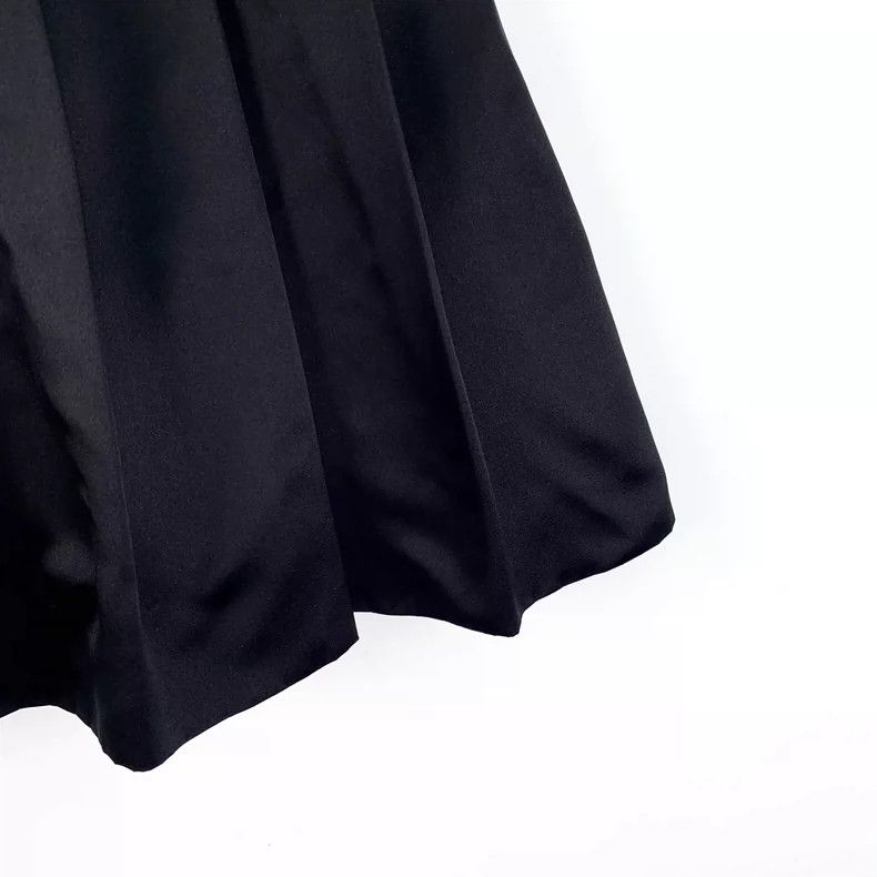 Chanel Chanel Black logo silk pleated skirt short skirt Nextarrow- Size 42" / US 20 - 4 Thumbnail