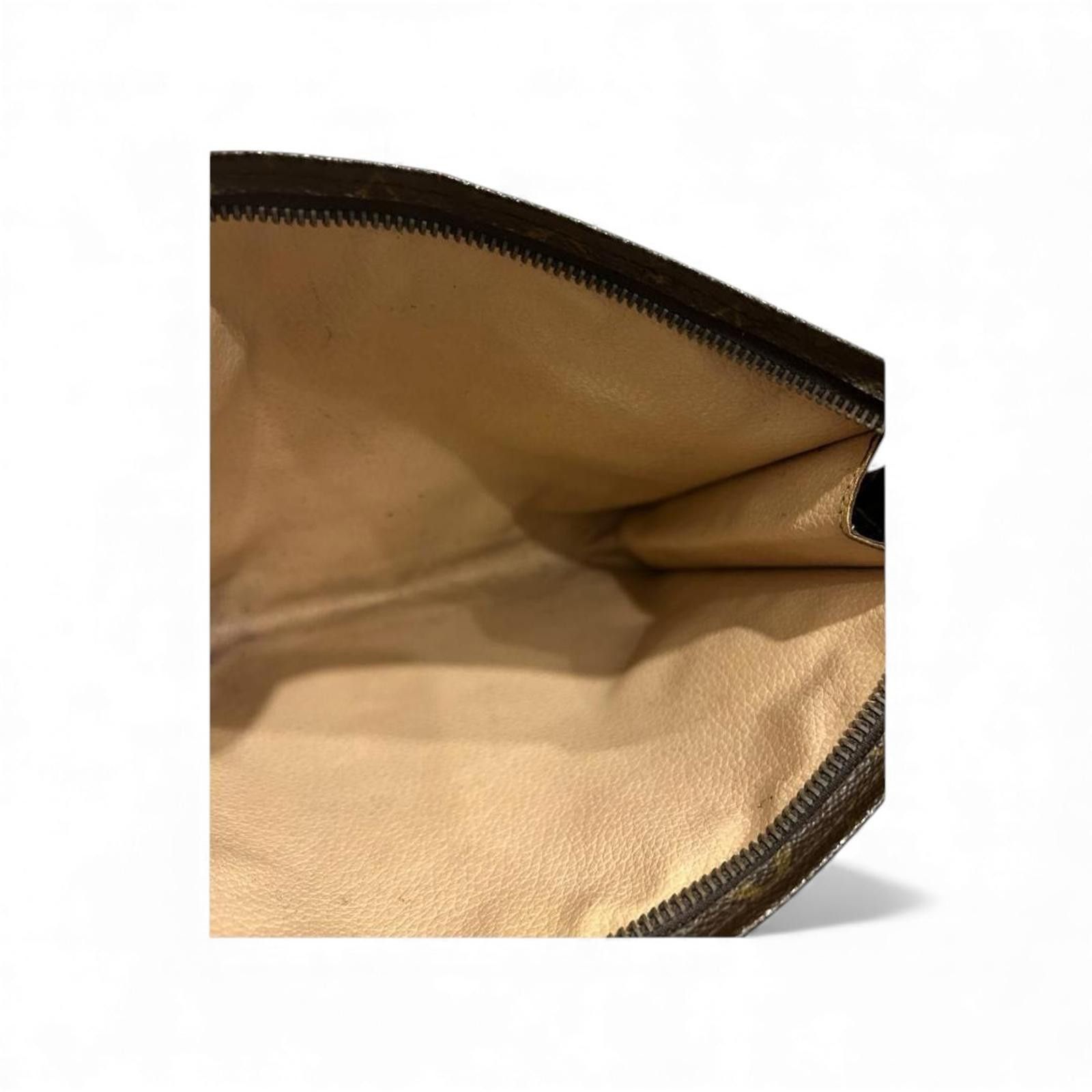 Louis Vuitton Louis Vuitton - Monogram Canvas Clutch Pouch Size ONE SIZE - 8 Thumbnail