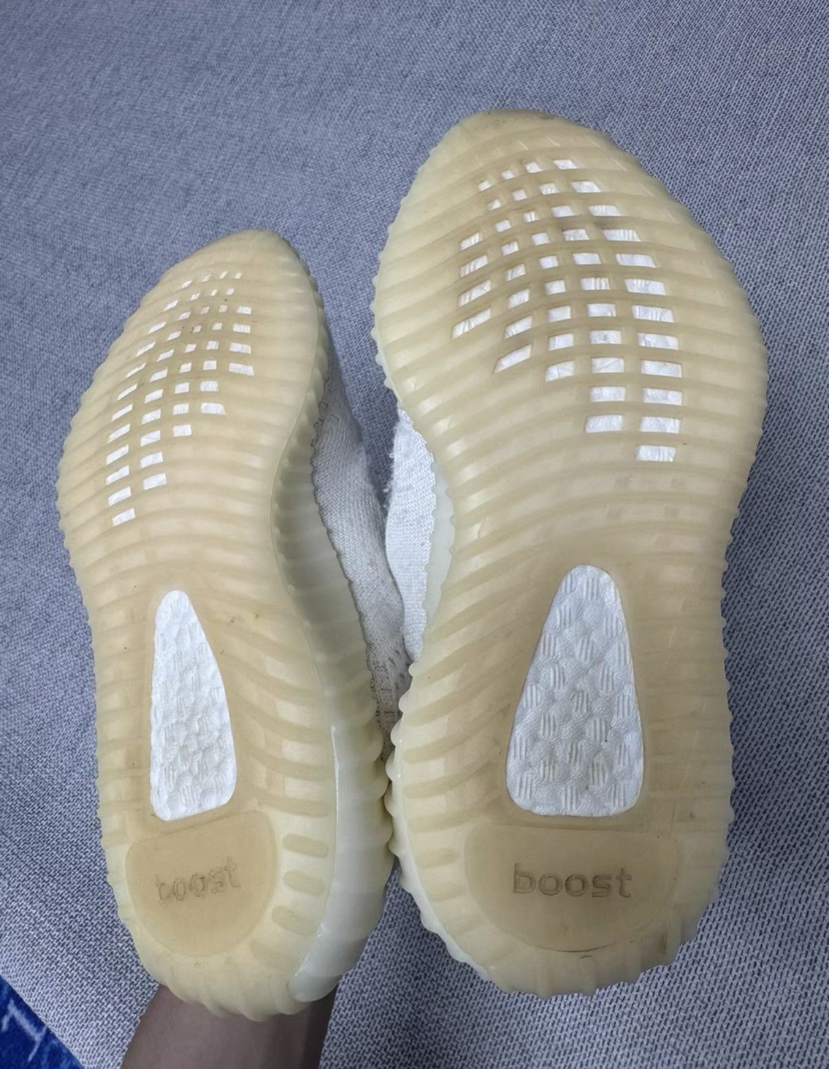 Adidas Adidas Yeezy 350 V2 Bone HQ6316 K37 Size US 7 / IT 37 - 5 Thumbnail