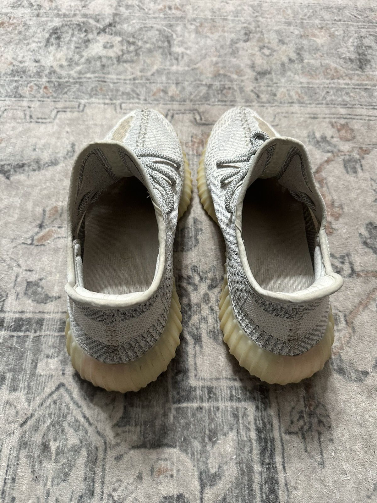 Yeezy Yeezy 350 Lundmark Size US 10.5 / EU 43-44 - 3 Thumbnail