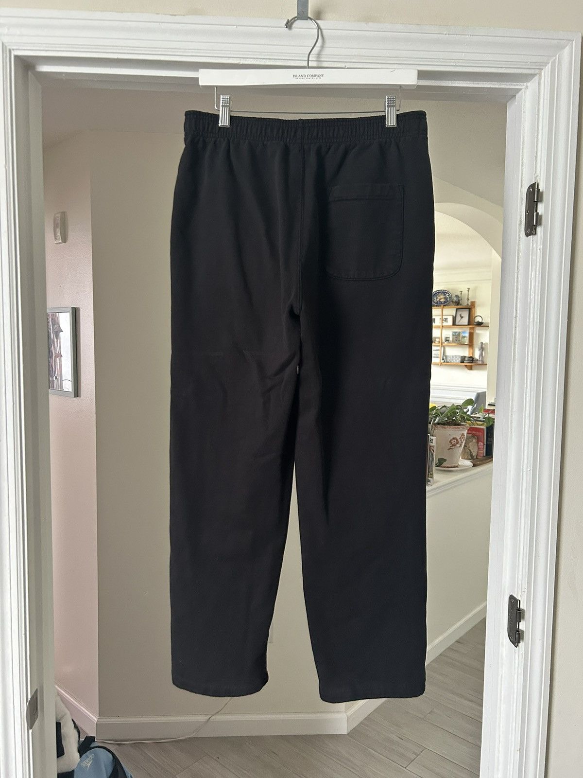 Vlone Vlone “friends” rhinestone sweatpants size S Size US 32 / EU 48 - 2 Thumbnail