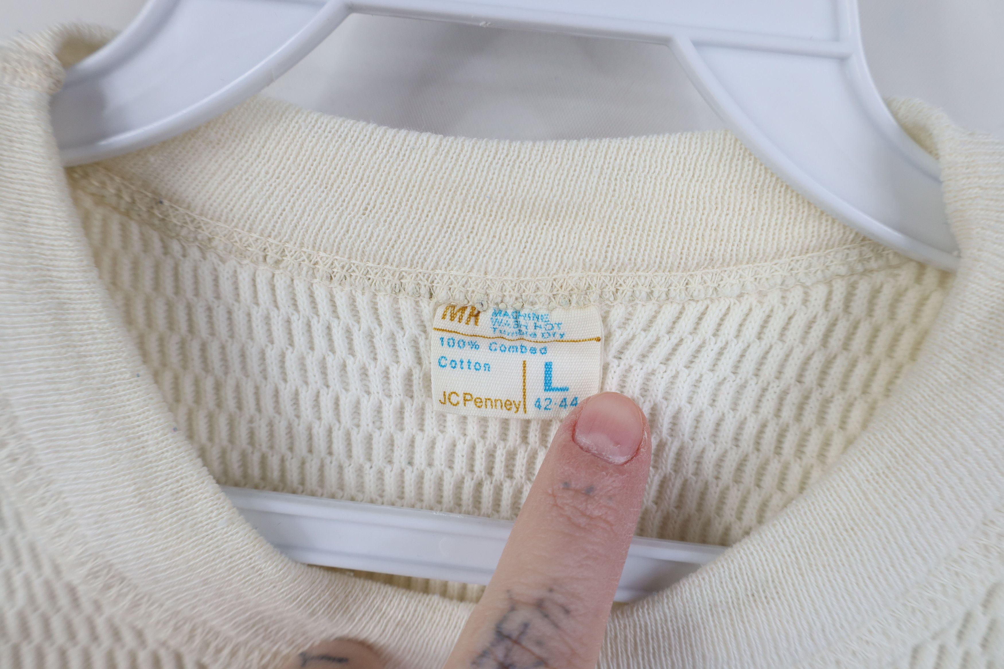 Vintage Vintage 70s Streetwear Waffle Knit Long Sleeve T-Shirt USA Size US L / EU 52-54 / 3 - 4 Thumbnail