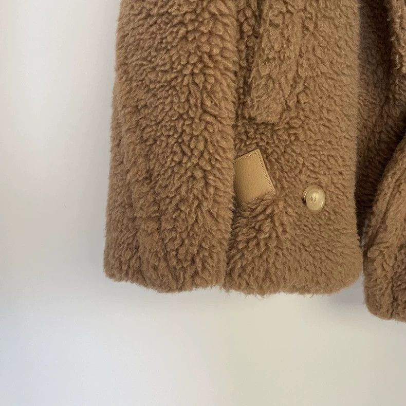 Max Mara Max Mara Double-breasted short teddy Size S / US 4 / IT 40 - 4 Thumbnail