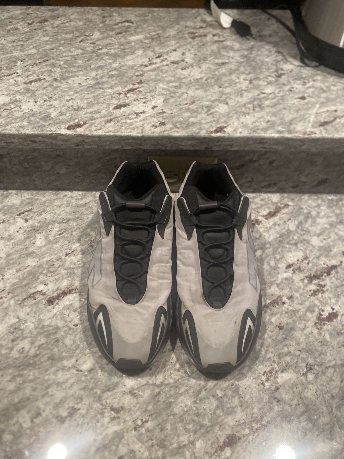 Yeezy Gray Yeezy 700 MNVN Geode Size US 14 / EU 47 - 6 Thumbnail