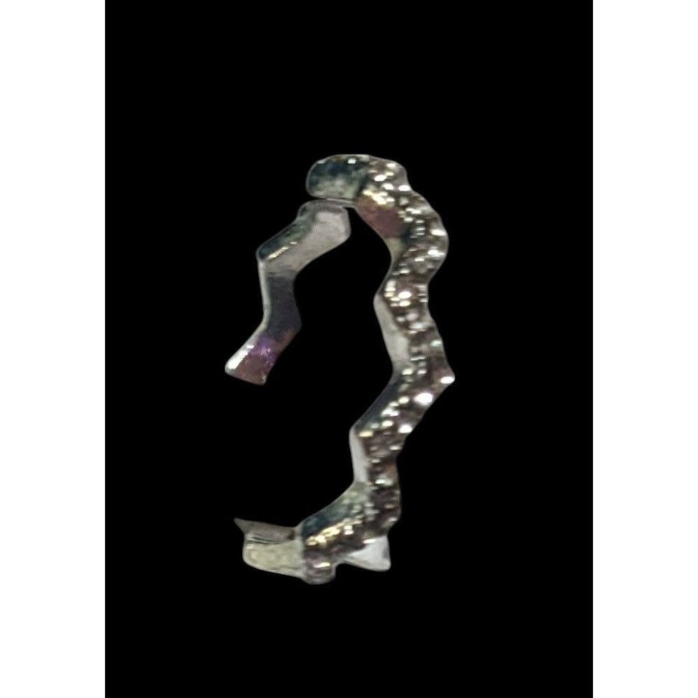 Other Silver Tone Rhinestone Zigzag Fashion Ring Size 6 1/2 Size ONE SIZE - 2 Thumbnail