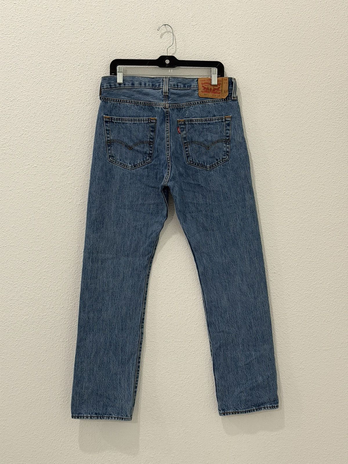 Levi's Vintage Clothing Vintage Levis 501 Jeans 33x32 Blue Straight Leg Button Fly Size US 33 - 1 Thumbnail