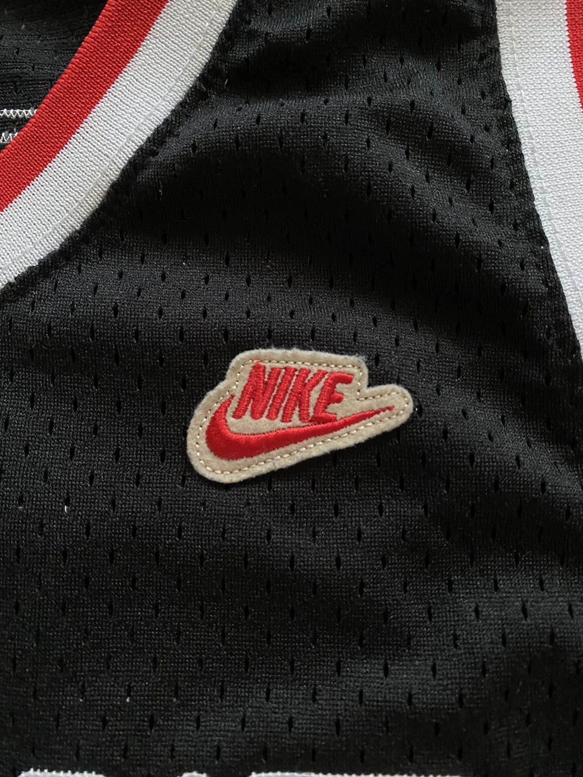 NBA × Nike × Vintage Nike Cincinnati Bearcats Danny Fortson #25 Basketball Jersey Size US XXL / EU 58 / 5 - 10 Thumbnail