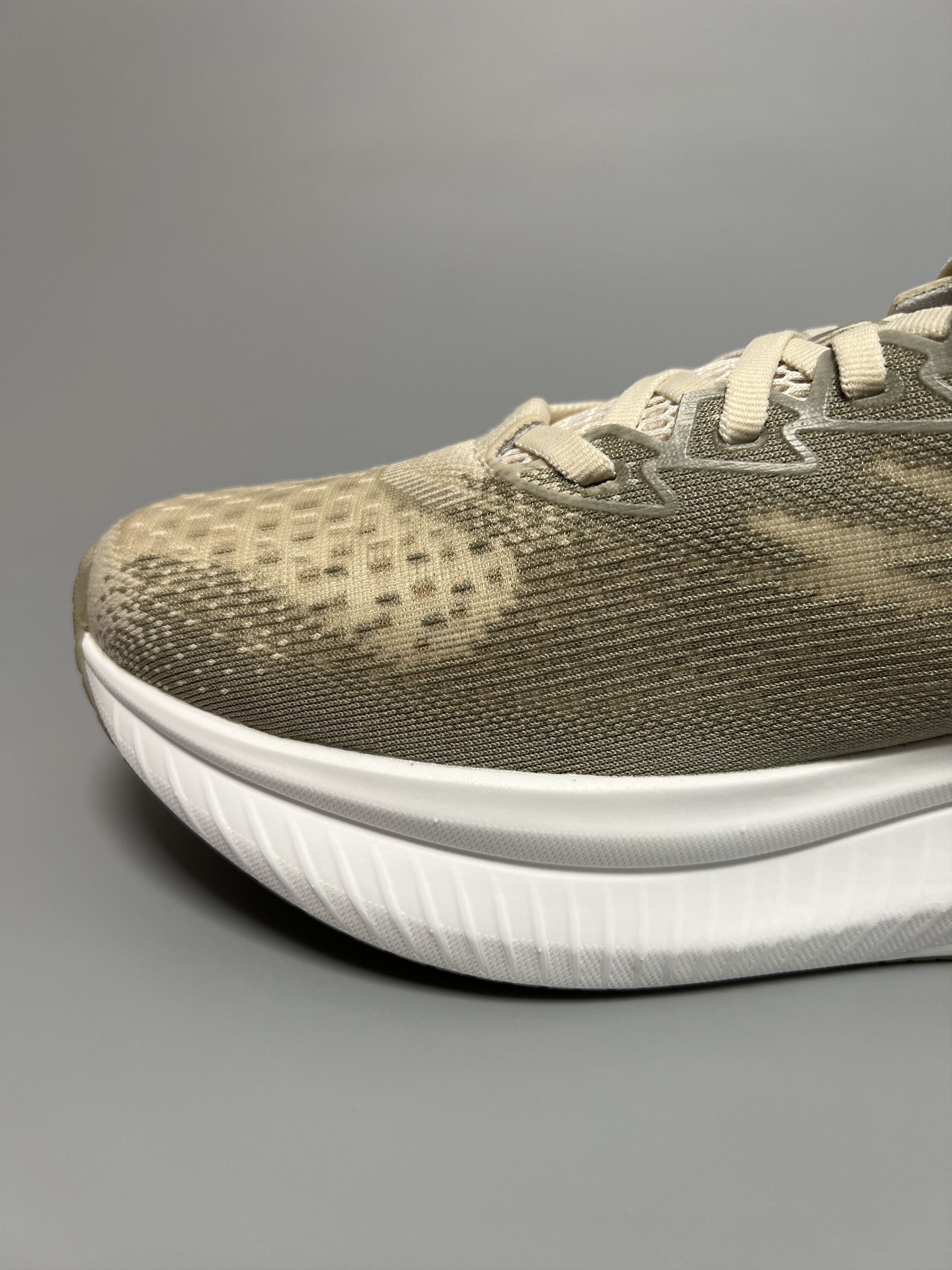 Hoka 10D Hoka One One Mach 6 Men's Running Shoes 1147790-OKB Size US 10 / EU 43 - 10 Thumbnail