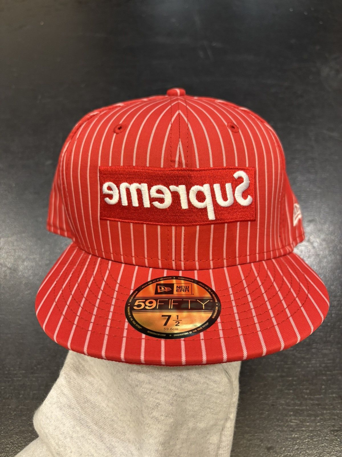 Supreme X CDG X New Era Pinstripe Dot Hate - Red