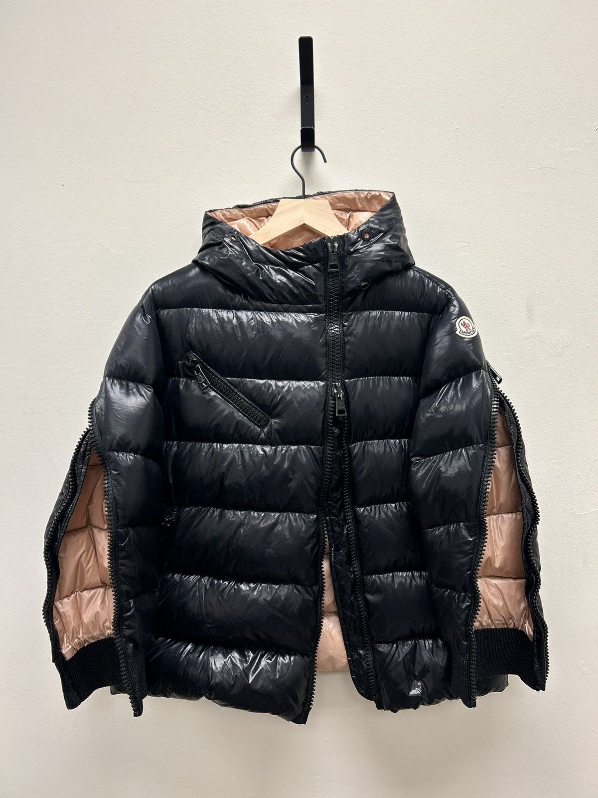 Moncler MSRP: $1.8k Sleeve Zip Goose Puffer Jacket Size US S / EU 44-46 / 1 - 1 Thumbnail