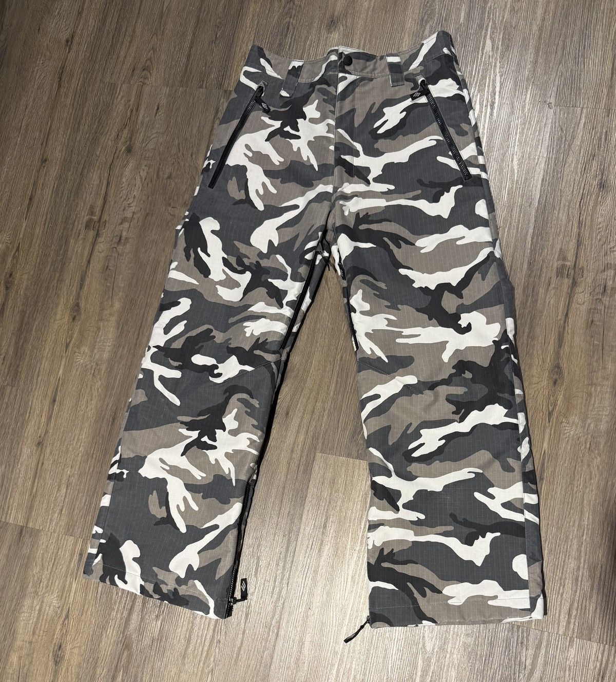 Balenciaga Skiwear Snow Camo Cargo Pants Size US 32 / EU 48 - 3 Thumbnail
