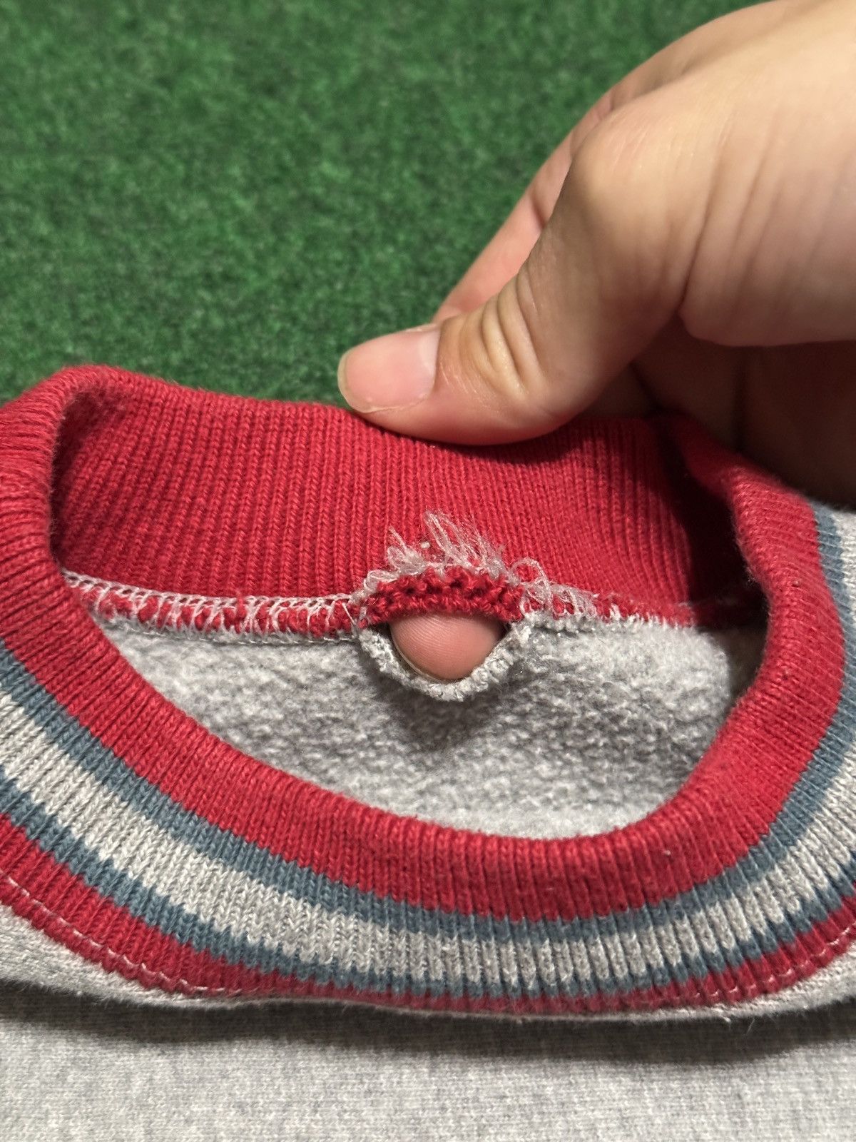 Champion Vintage Champion Reverse Weave Spellout Small Sweatshirt Size S / US 4 / IT 40 - 5 Thumbnail