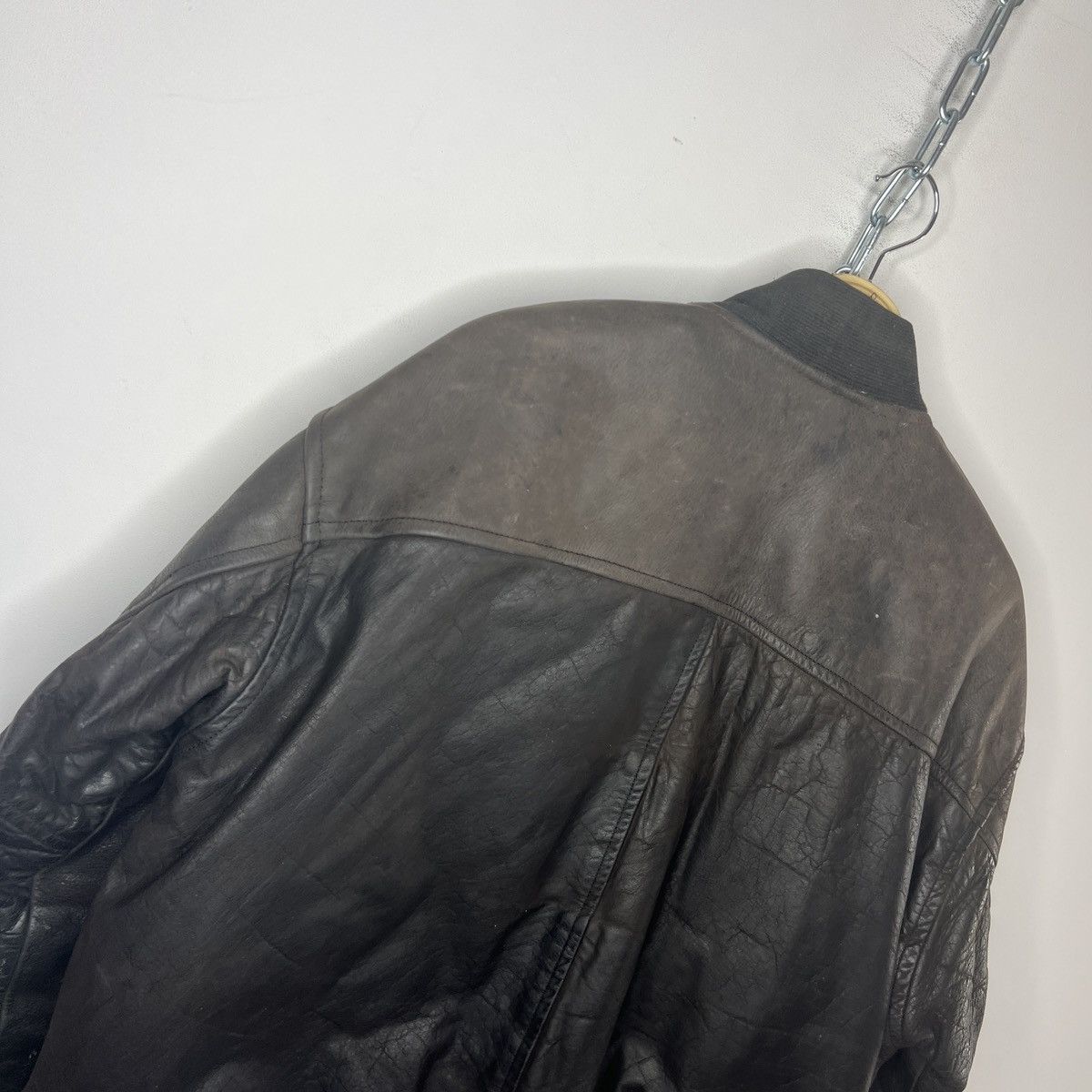 Vintage Vintage Heavy Flight Bomber Leather Jacket 90s Brown Size US XL / EU 56 / 4 - 12 Thumbnail