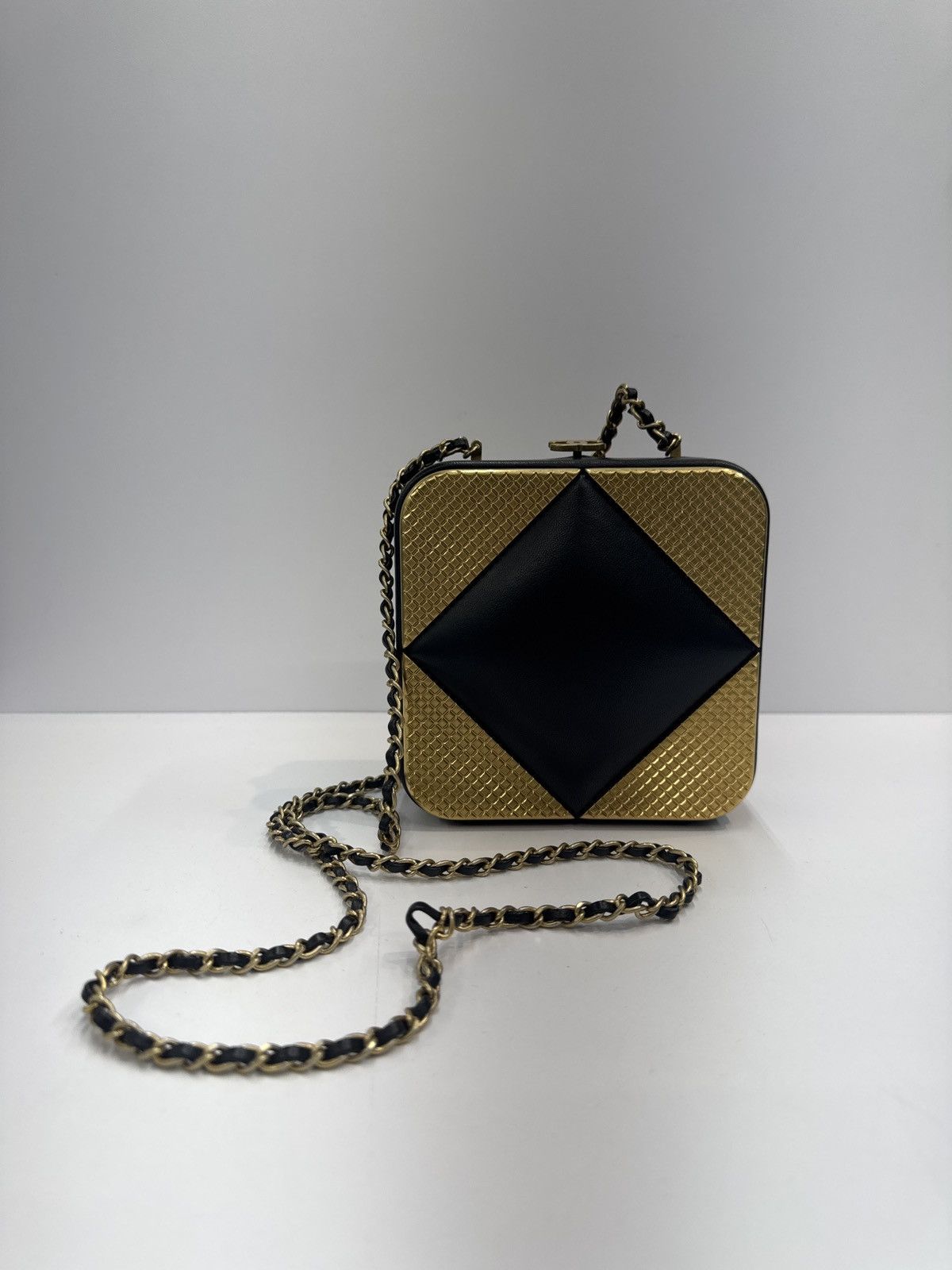 Chanel Chanel Black Lambskin Gold Metal Square CC Clutch Size ONE SIZE - 1 Thumbnail