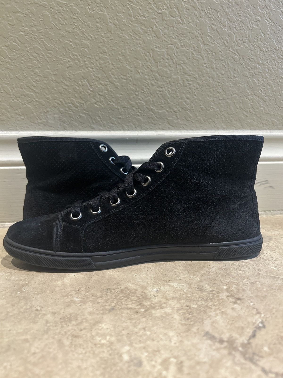 Louis Vuitton Louis Vuitton Black Suede High Top Sneakers size 39.5/8.5 Size US 8.5 / IT 38.5 - 3 Thumbnail