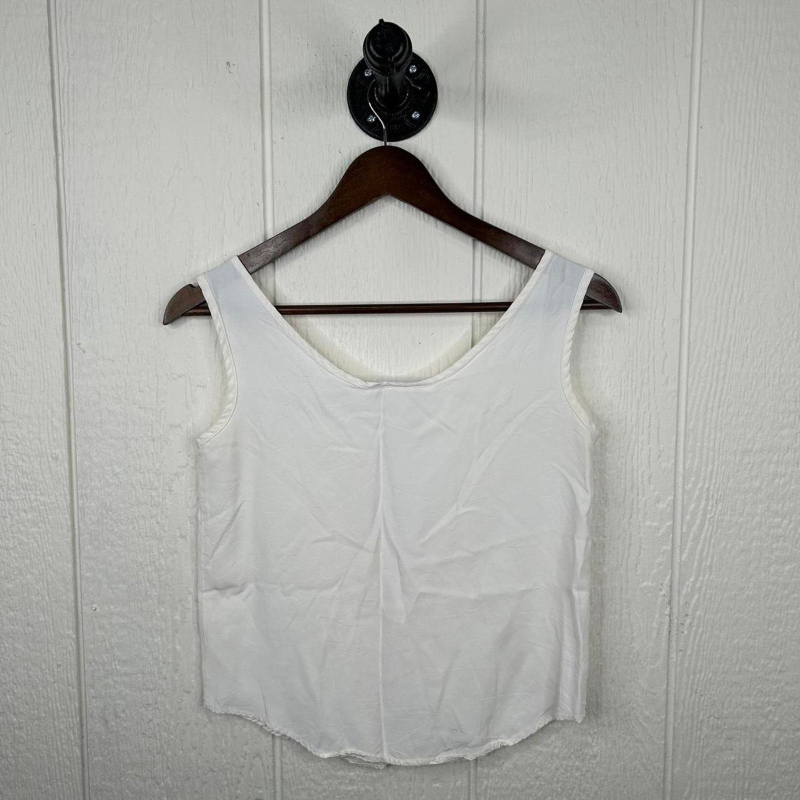 Other Vintage 90's White Embroidered Silk Tank Top Small Size S / US 4 / IT 40 - 2 Thumbnail