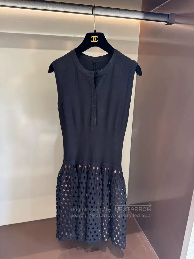 Alaia Alaia Black Cutout Hem Super Slim Fit Dress Size XS / US 0-2 / IT 36-38 - 1 Thumbnail