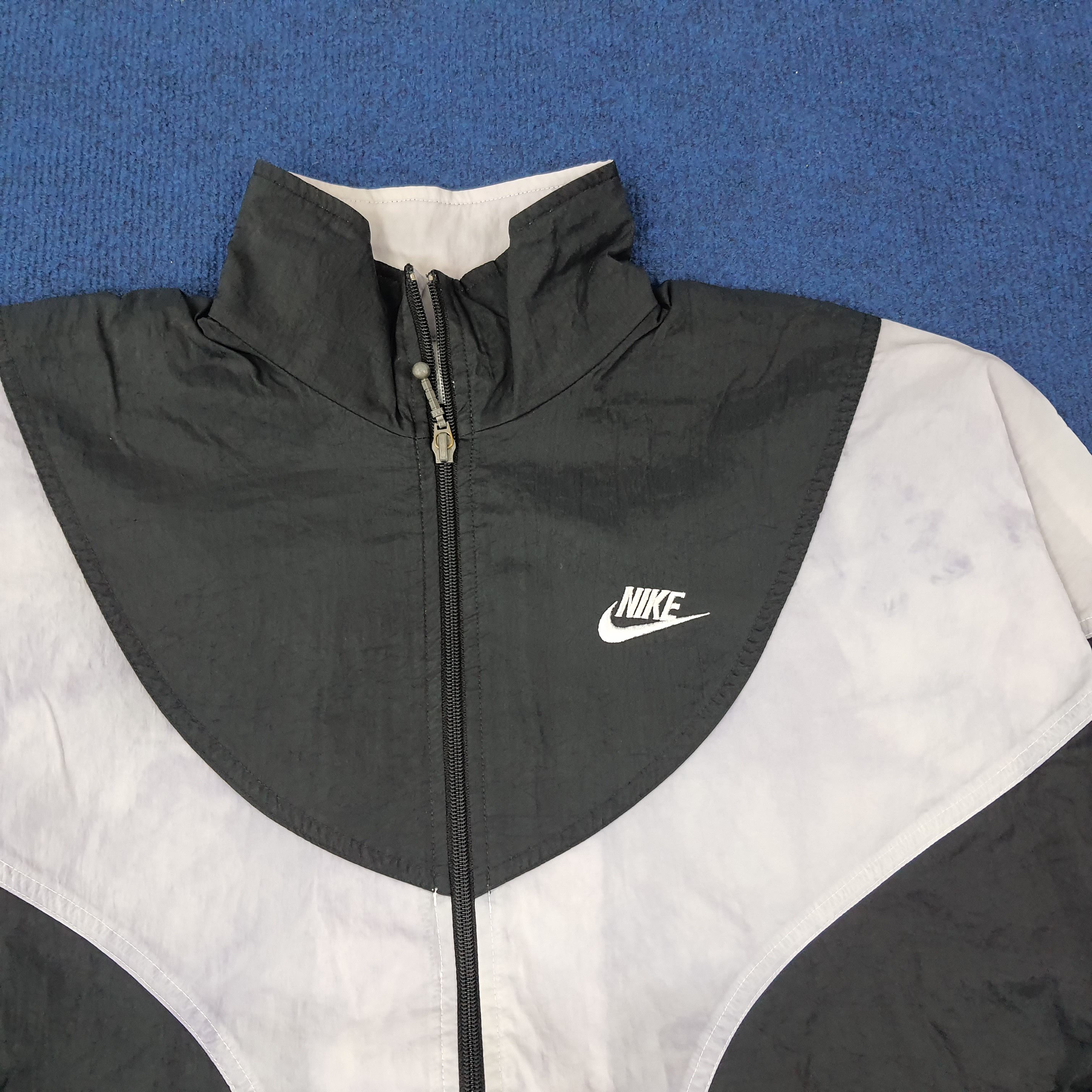 Nike × Vintage Vintage Nike Sports Outdoor Jacket C232N5 Size US XL / EU 56 / 4 - 2 Thumbnail