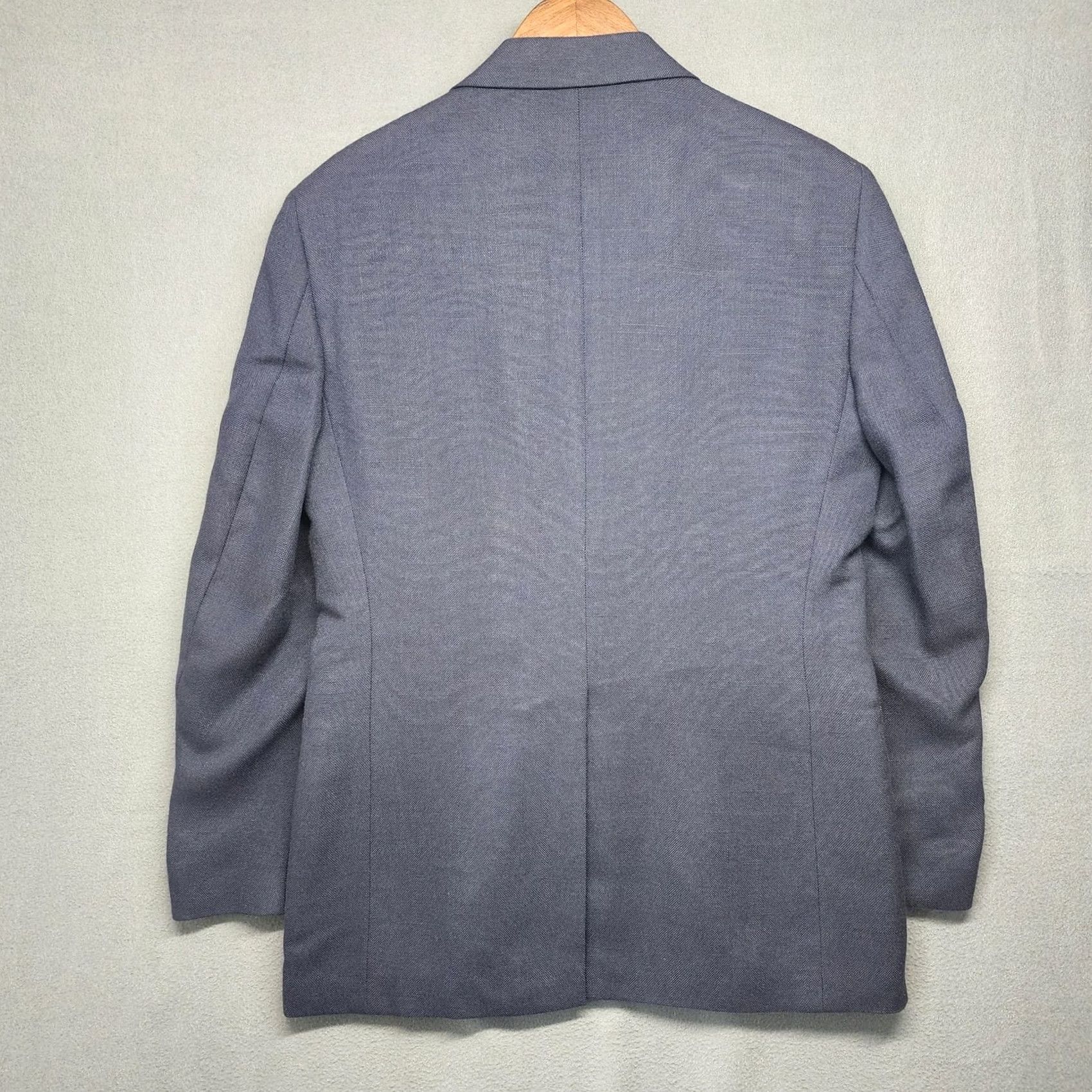 Haggar VINTAGE Haggar Blazer Mens 40 R Navy Blue Gold Button Gentlemans Fit Sport Coat USA Mens Size 40R - 2 Thumbnail