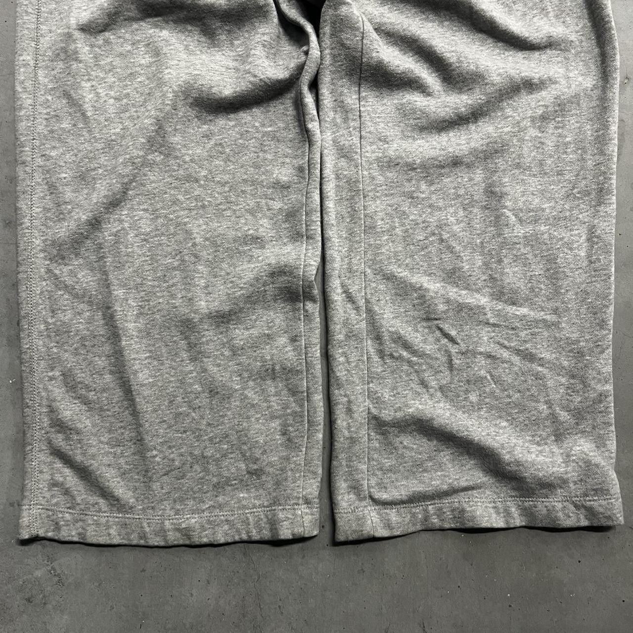 Nike Vintage Y2K/2000s Nike Baggy Grey Loungewear Essential Sweatpants! Size US 38 / EU 54 - 4 Thumbnail